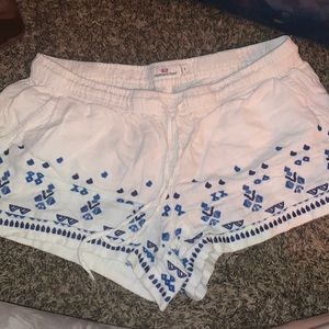 VineYard Vine shorts